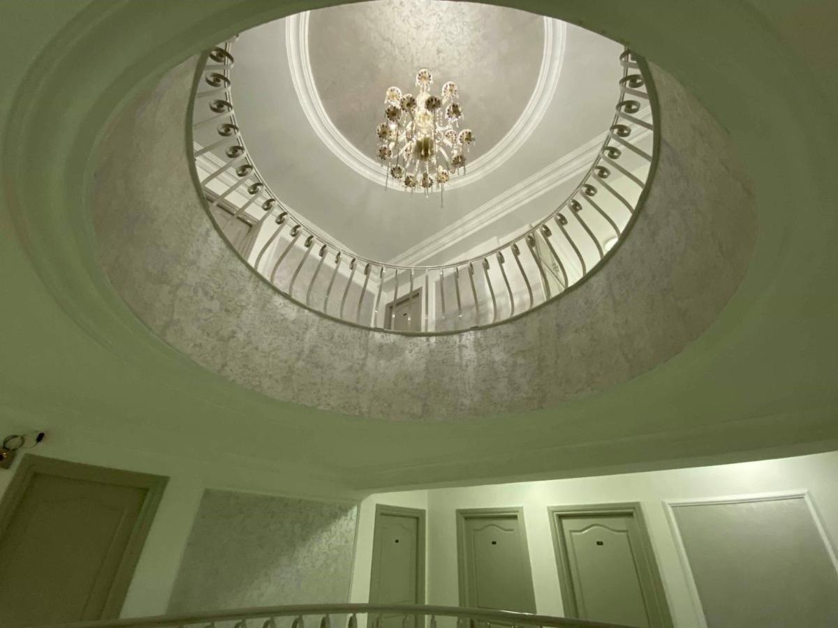 Hotel Le Calife Tunis Buitenkant foto