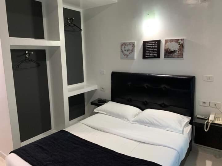 Hotel Le Calife Tunis Buitenkant foto