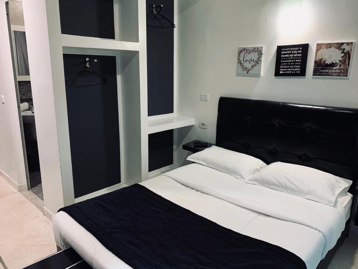 Hotel Le Calife Tunis Buitenkant foto